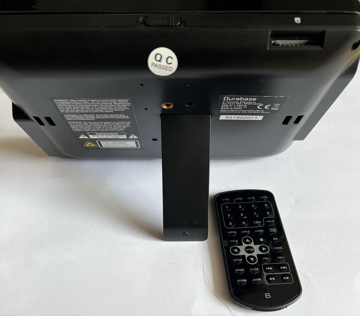 Durabase Lettore multimediale & Streamer: Durabase Twin 2. Portable DVD Player 2 Monitore Auto Camping – Nuovo (secondo la descrizione) da Oberhofen Thun'see venduto da SwissTreasure 4