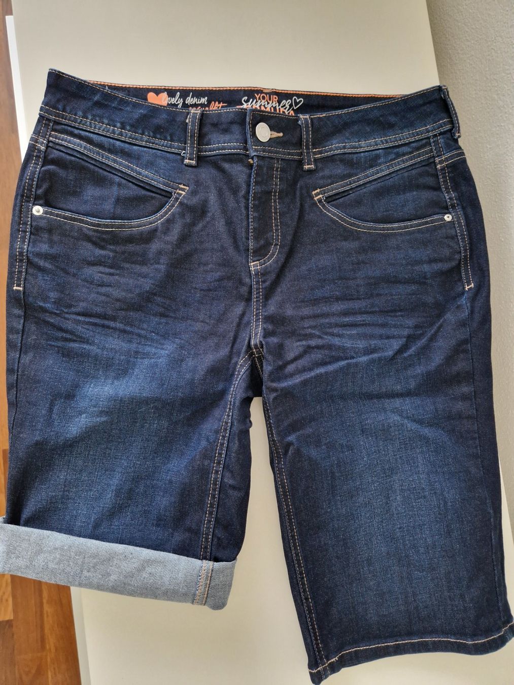 Pantaloni: Bermuda Jeans Jane – Nuovo (secondo la descrizione) da Wettingen venduto da kruemi 1