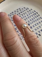 Adjustable pinky ring with pearl bead