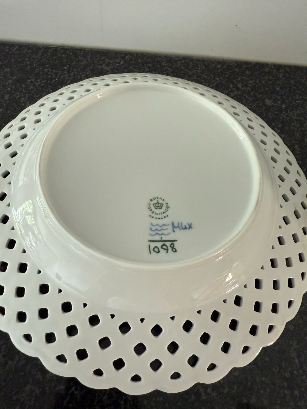 Royal Copenhagen Plateaux: Royal Coppenhagen Spitzenplatte – D'occasion à Schaan par ali_km9b 3
