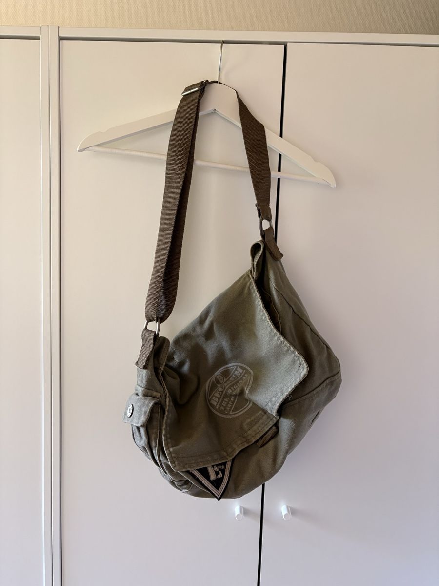 Taschen für Damen: Tasche – Gebraucht aus Ermatingen von ric_2td5
