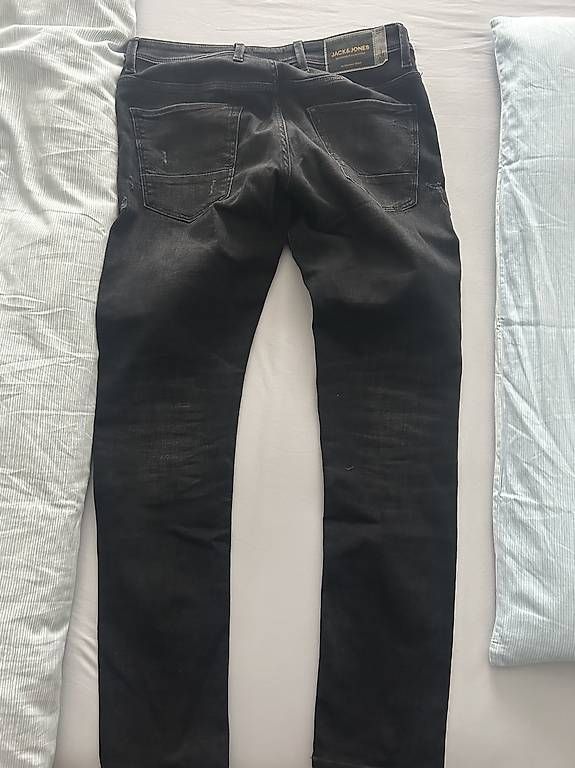 Jeans: Jack&Jones Jeans – Usato da Zürich venduto da jov_jg9g 1