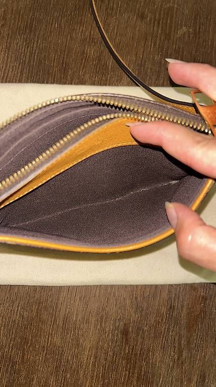 Louis Vuitton Taschen für Damen: Louis Vuitton Pallas Clutch – Gebraucht aus Birsfelden von willow1 2
