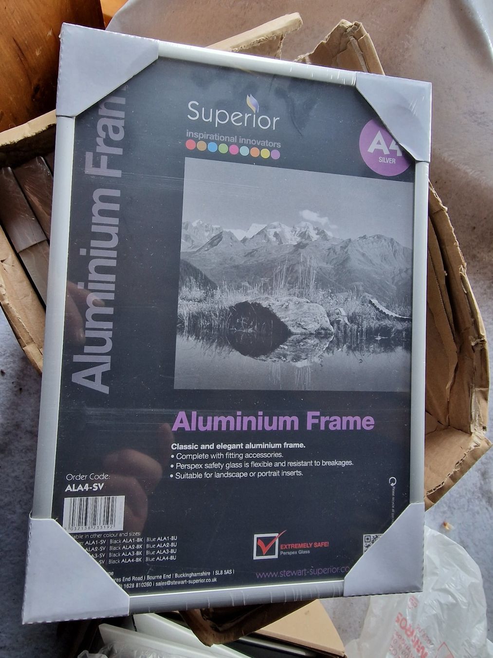 Cornici: Bilderrahmen aus Aluminium – Nuovo e nell'imballaggio originale da Flüelen venduto da novena
