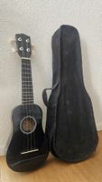Sopran Ukulele mit Tasche und Lehrbuch
