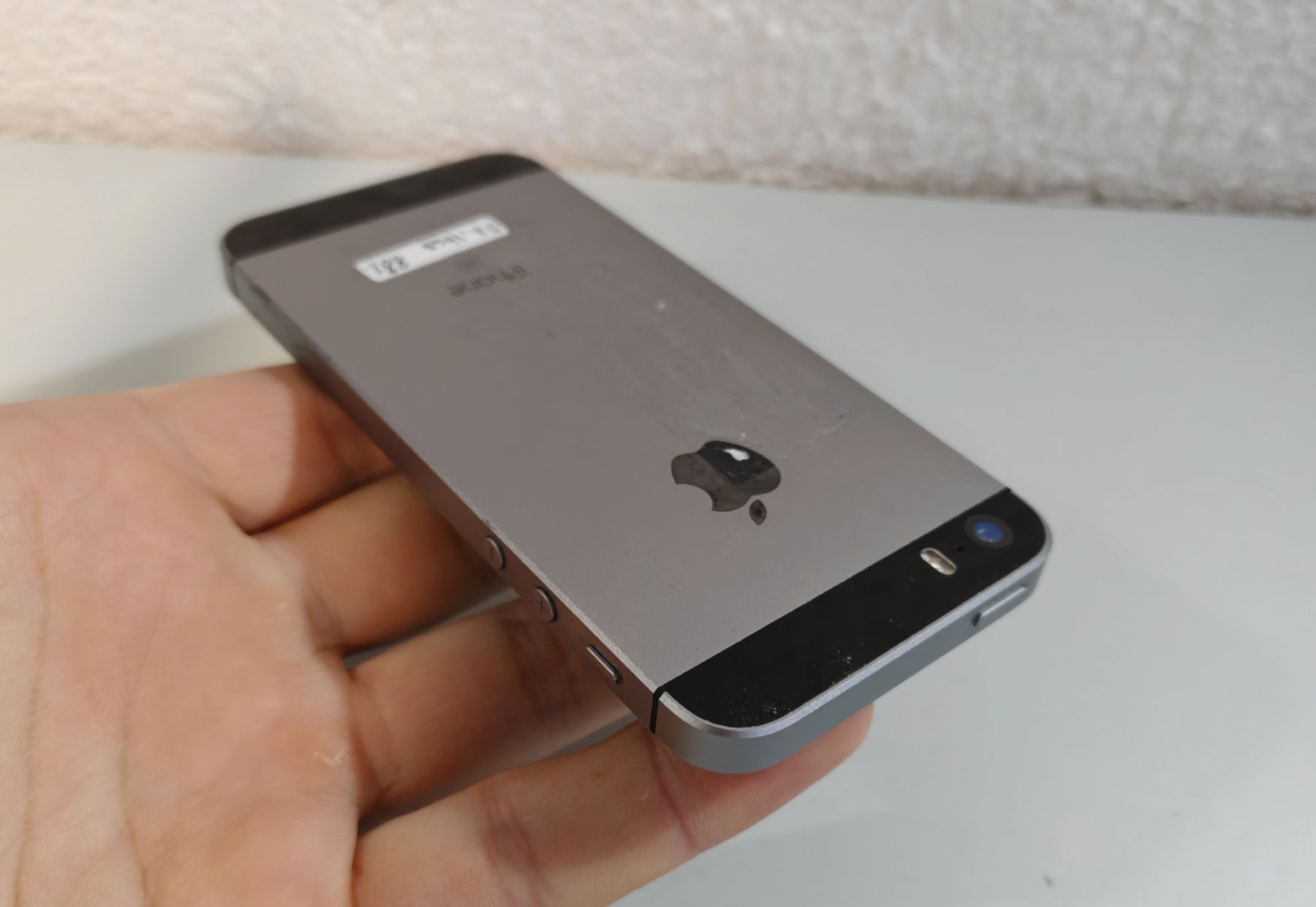 Apple Telefoni cellulari / Smartphones: iPhone SE – Usato da Ehrendingen venduto da Rocky985 1