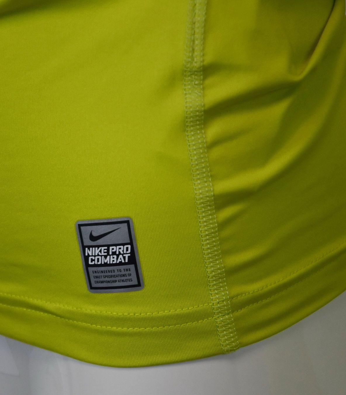 Nike Maglioni & Felpe: Nike Kinder Pullover LS T-Shirts unisex/lemongelb/Gr.140-152 – Nuovo e nell'imballaggio originale da Wohlenschwil venduto da EddieS-Outlet 5