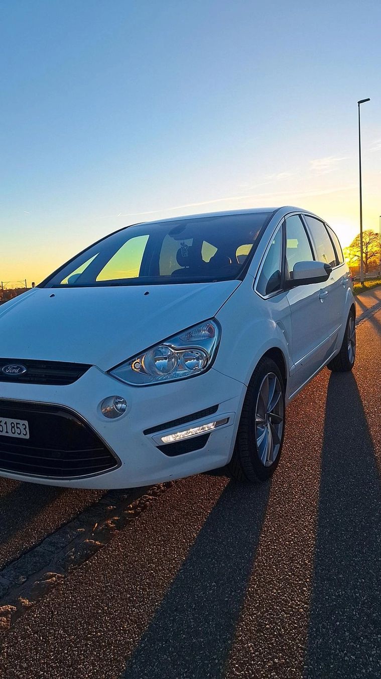 Ford Autos: Ford S-Max 2014 – Gebraucht aus Rickenbach SO von hegyc
