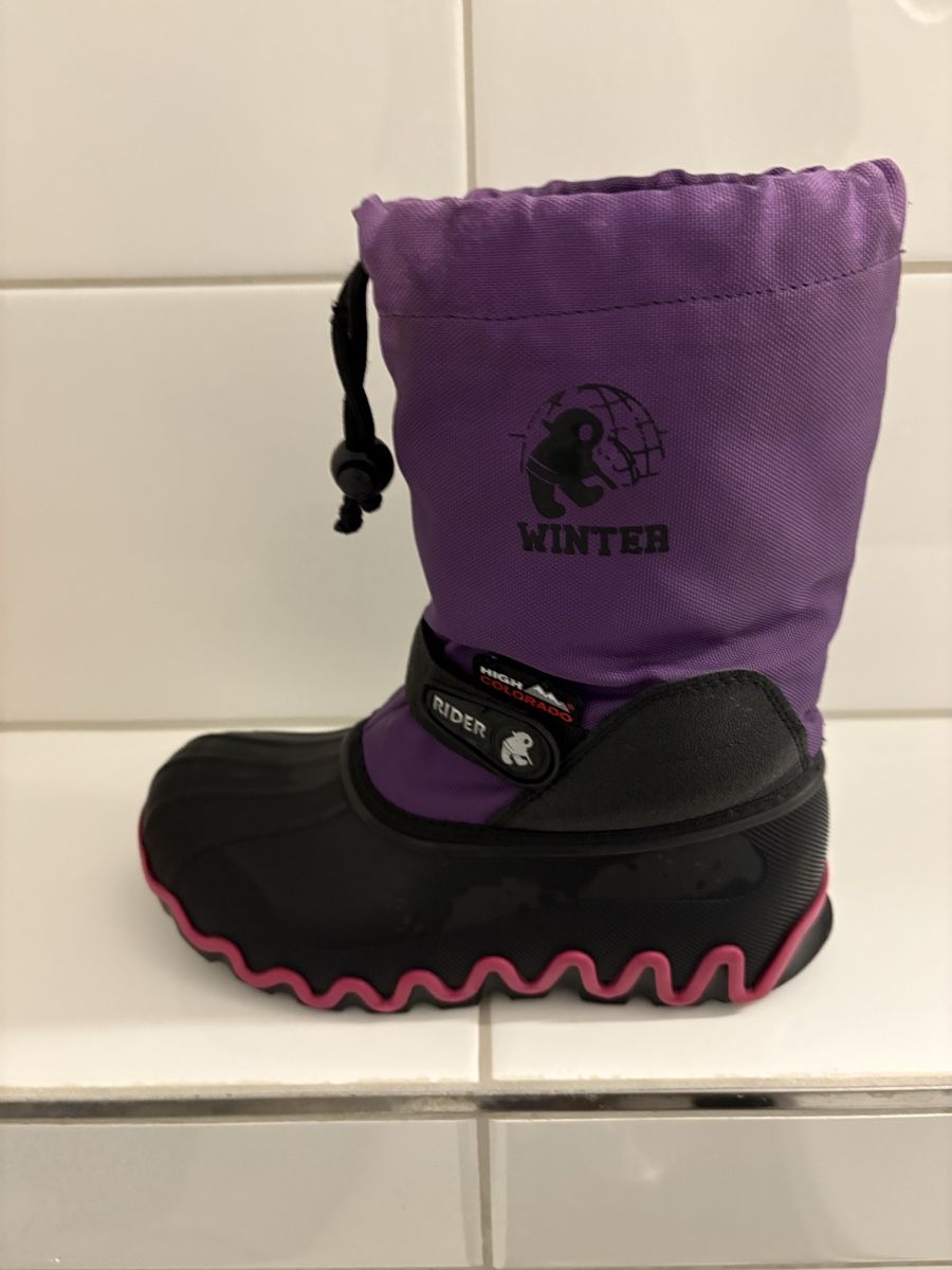 Scarpe per ragazze: Winterschuhe Mädchen Gr. 33/34 – Usato da Winterthur venduto da Baby117 1