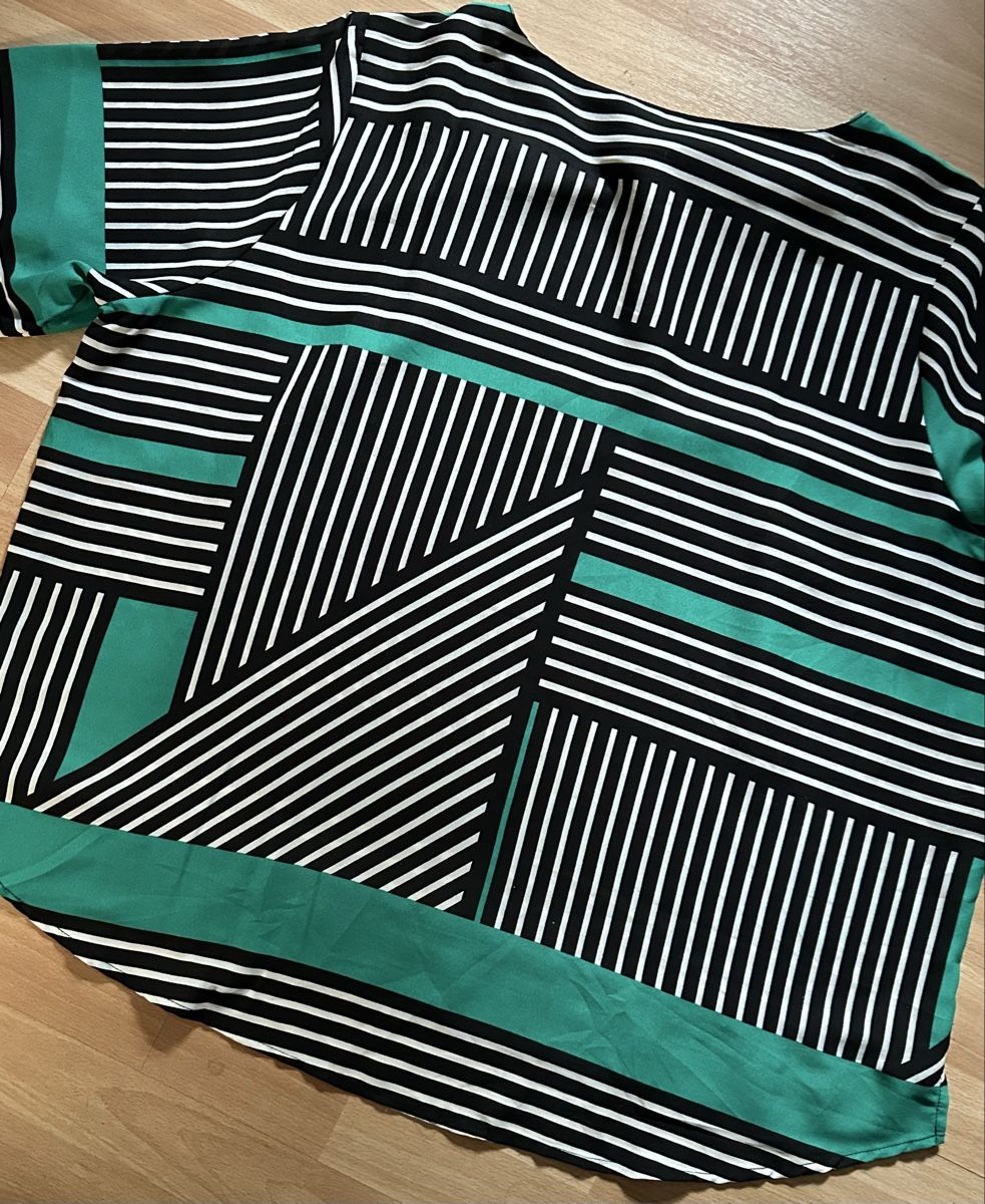 Blusen: Aparte Designer Damen Bluse  – Neu und originalverpackt aus Bettlach von win_z8sd 2
