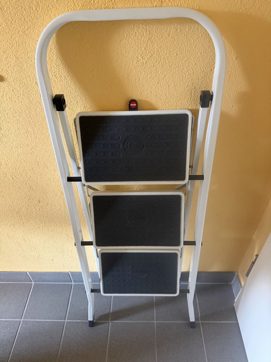 Hailo Scale: Klappleiter Hailo 3 Stufen – Usato da Erlenbach ZH venduto da pibooks 1