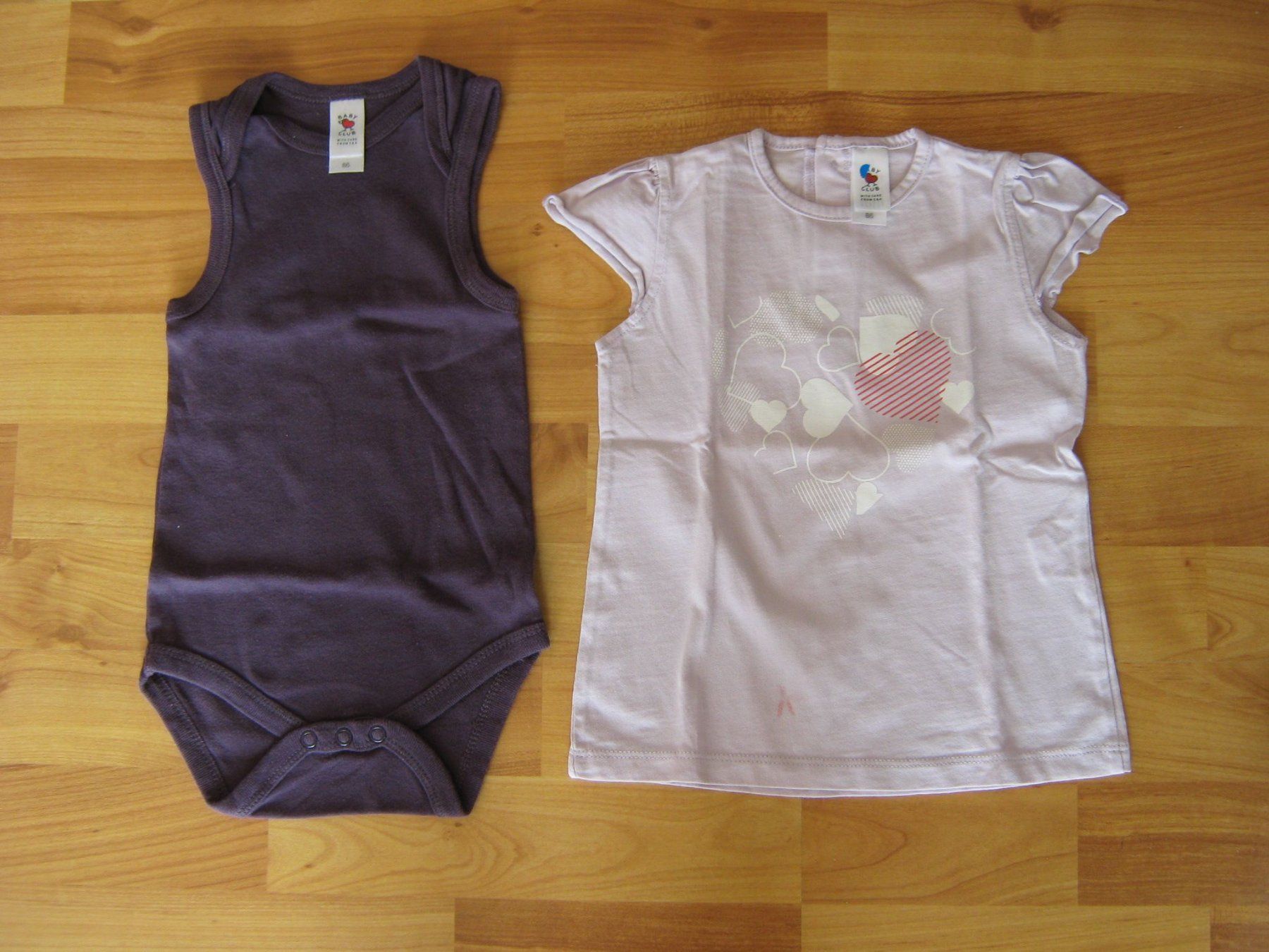 Lotti & Set di vestiti: 39-teiliges Mädchen Kleider Packet, Grösse 62 - 98 – Usato da Niederweningen venduto da sho_mb8y 8