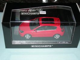 Opel Astra 2004 rot * Minichamps 1:43