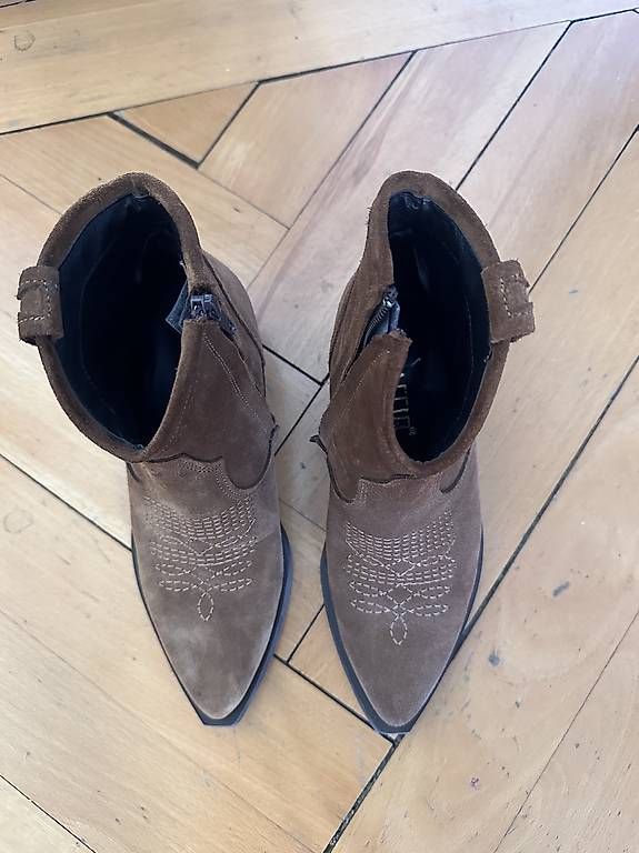 Scarpe da donna: Western Ankle Boots  – Nuovo e nell'imballaggio originale da Zürich venduto da pri_9xqj 4
