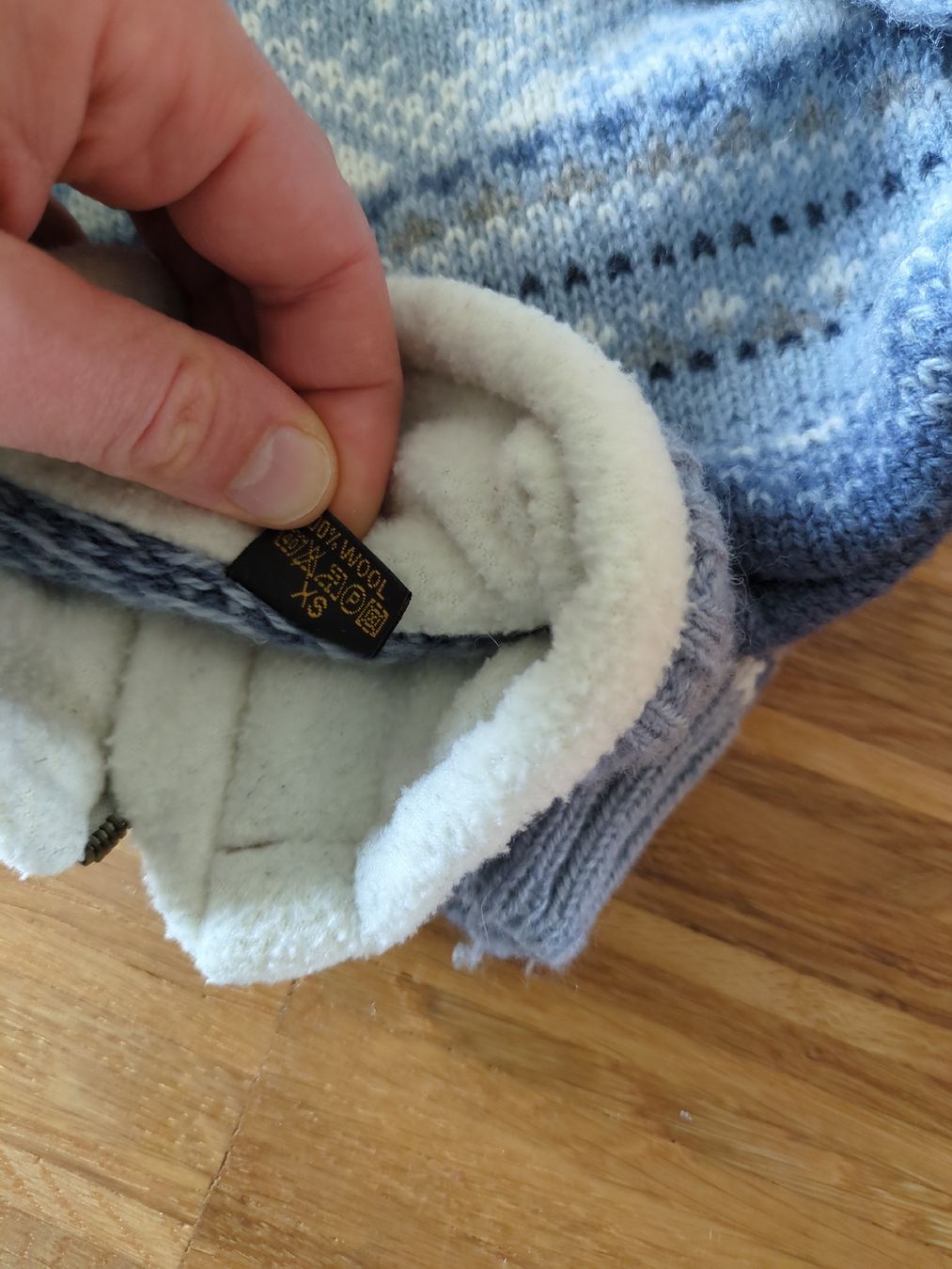 Maglioni & Felpe: Levandi warmer Kinder Pullover , ab ca. 1.5 J. – Usato da Basel venduto da Blumenwiese2 2