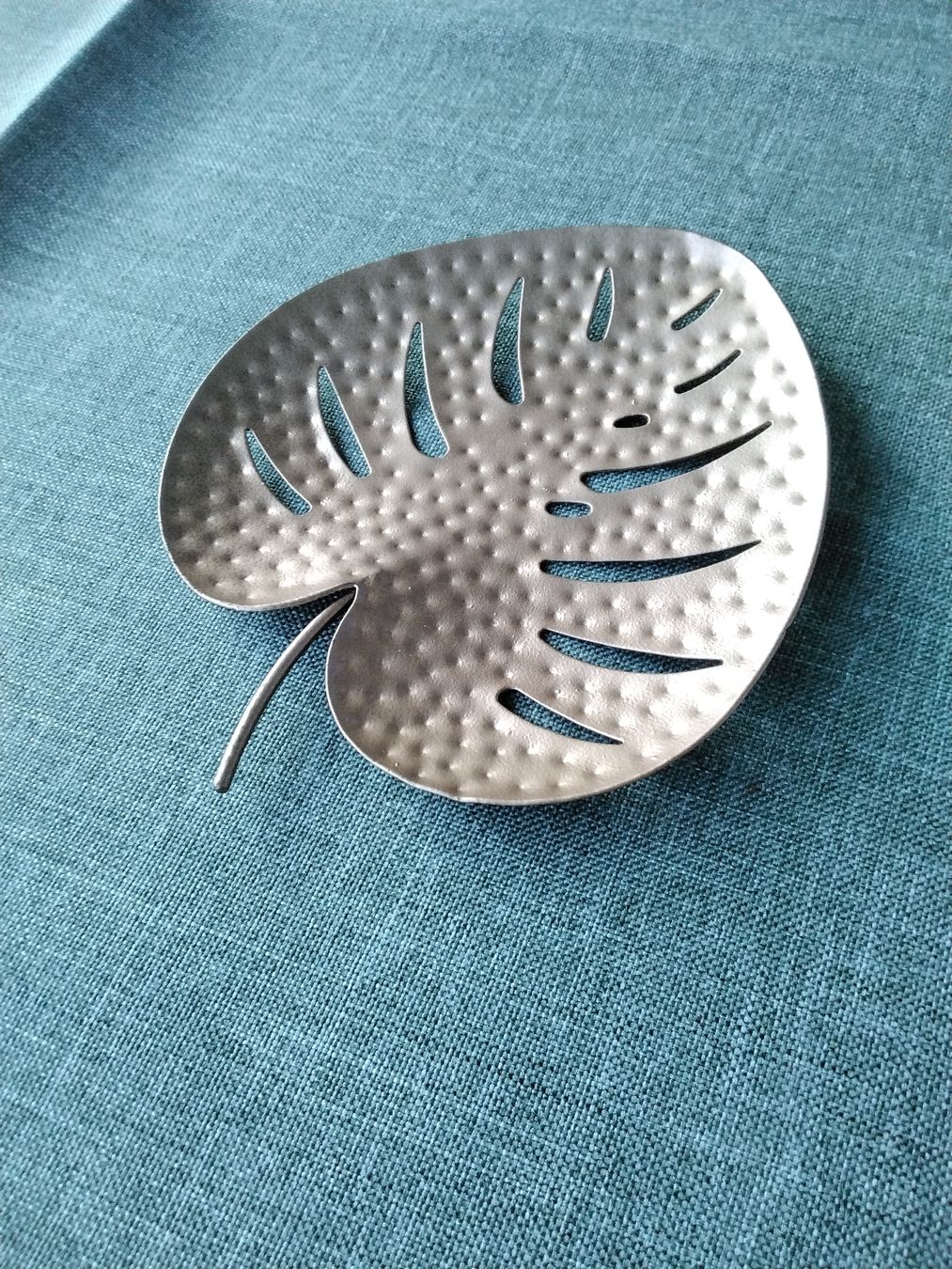 Tutte le decorazioni: GOLDENES  METALL DEKOBLATT MONSTERA – Nuovo (secondo la descrizione) da Biel/Bienne venduto da dasi3 1