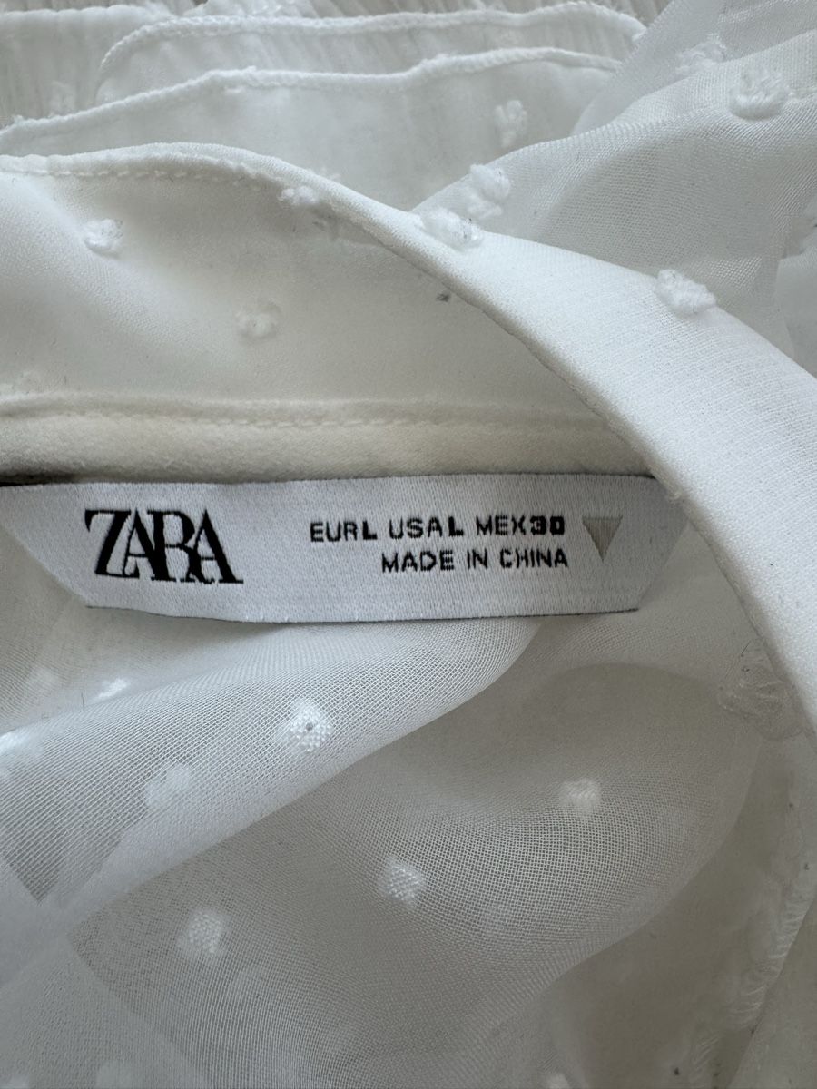 Zara Blusen: Bluse weiss mit Grösse L/M  – Neu (gemäss Beschreibung) aus Pfäffikon ZH von aitm_00 2