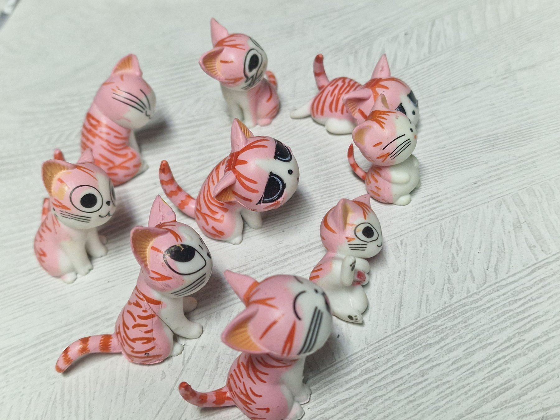 Figuren: 9 Mini Katzen Figuren, Pinke Katzen – Neu (gemäss Beschreibung) aus Uerkheim von Justi.y 1