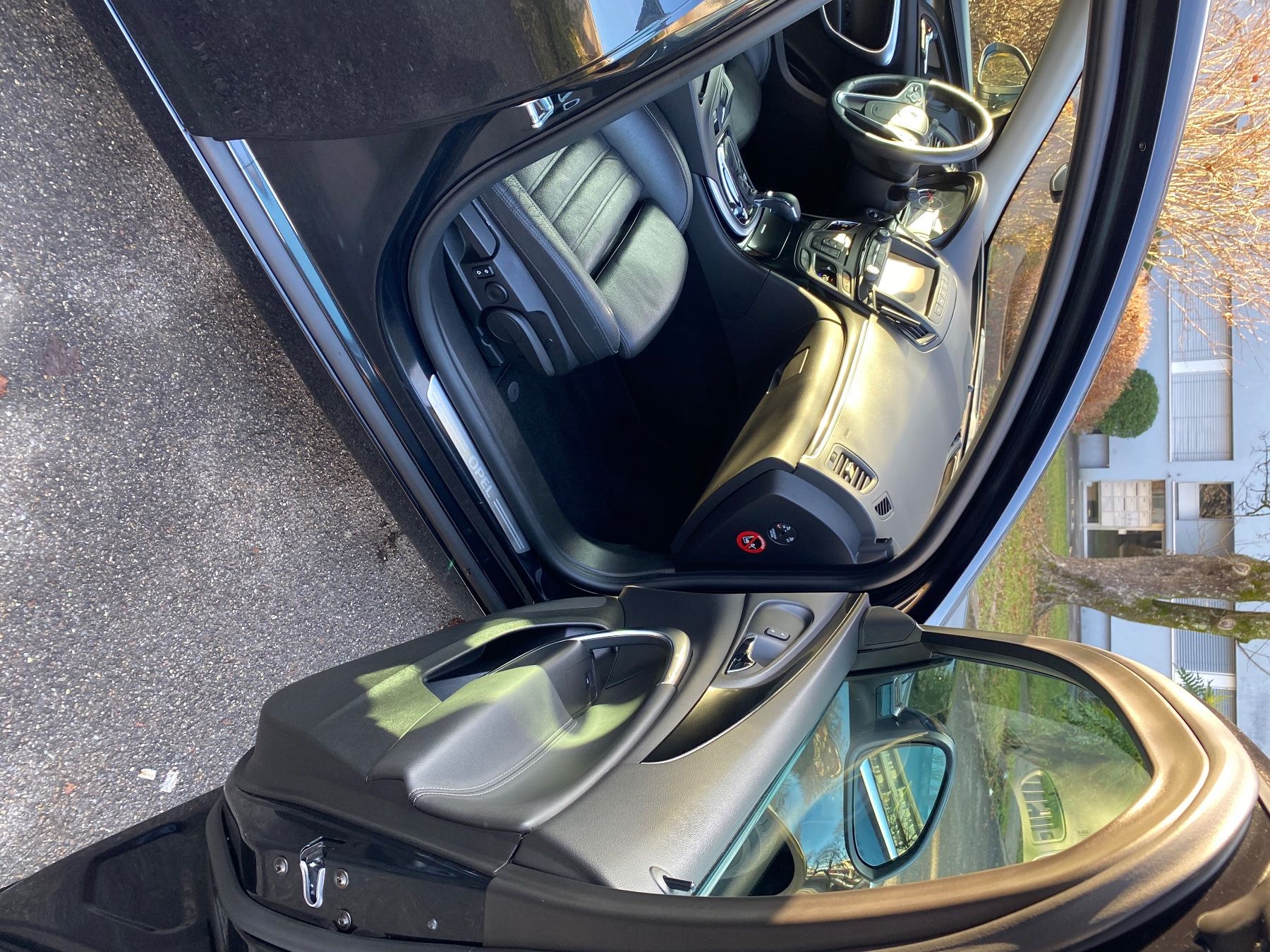 Opel Automobili: Opel insignia – Usato da Dietikon venduto da vet_2g2v 5