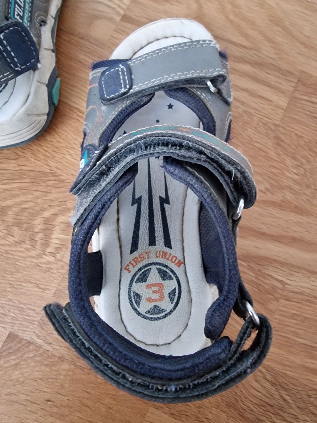 Scarpe per ragazzi: Kindersandalen Grösse 28 gebraucht – Usato da Muri AG venduto da deltadreieck 3
