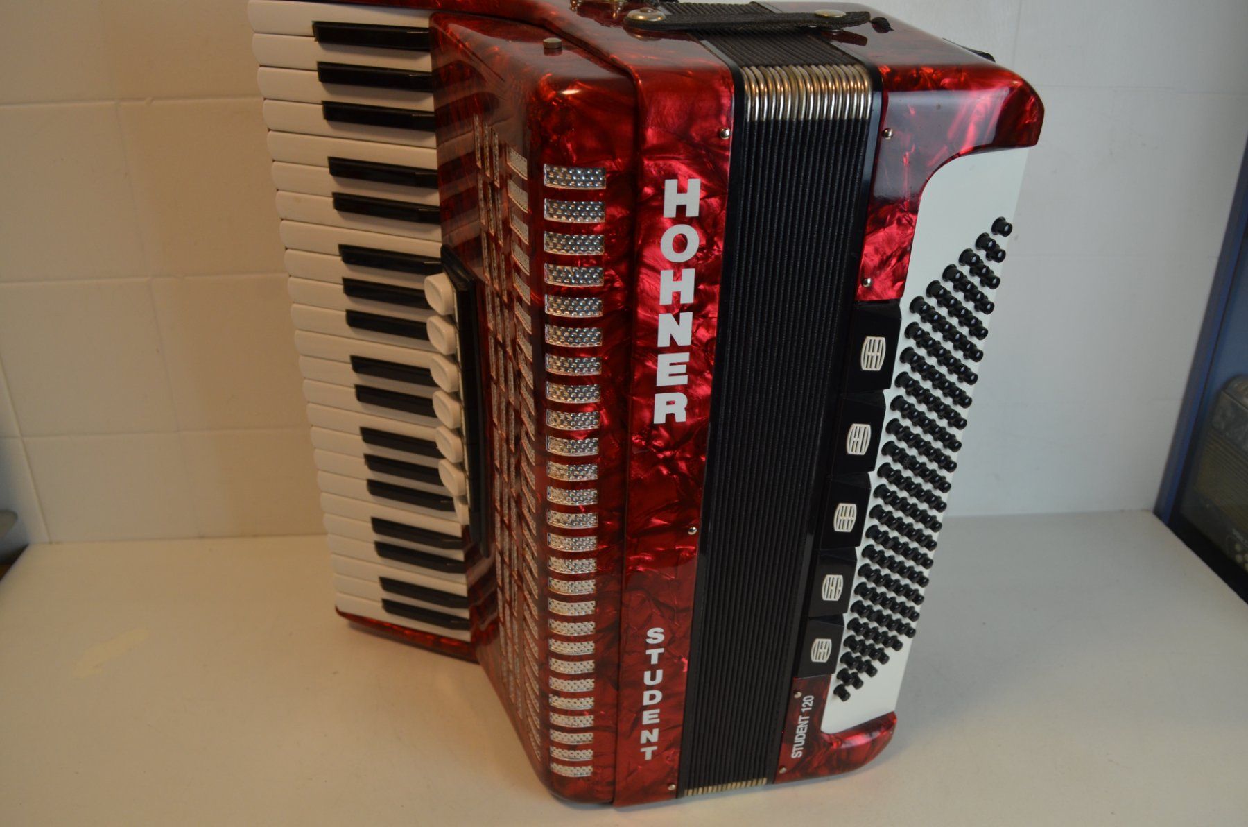 Strumenti musicali: Akkordeon chromatisch Hohner Student 120 – Usato da Zürich venduto da baumusik 6
