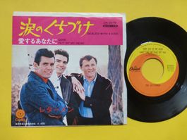 The Lettermen – Sealed With A Kiss