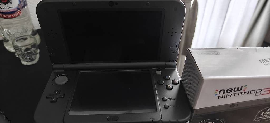Console: New Nintendo 3DS XL – Usato da Vallorbe venduto da SwissFenyx 2