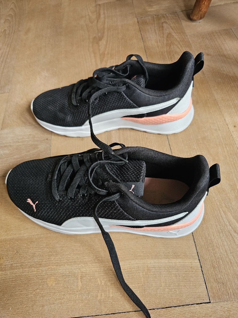 Puma Damenschuhe: Puma Sportschuhe Grösse 40 – Gebraucht aus Wald ZH von Grappe 6