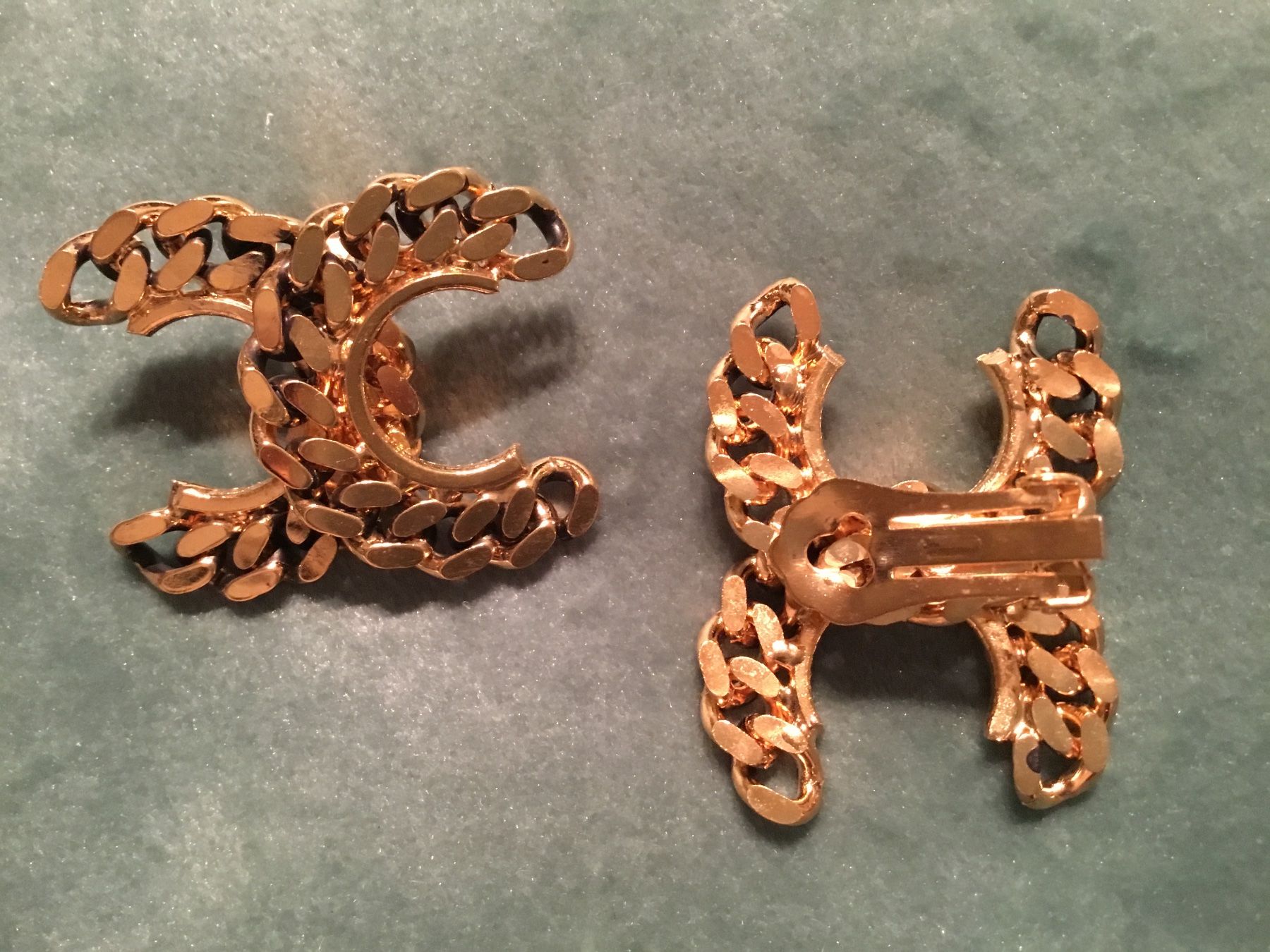 Ohrringe & -stecker: Boucles d’oreilles clips chaîne dorée – Neu und originalverpackt aus Le Landeron von nic_8hd5 2