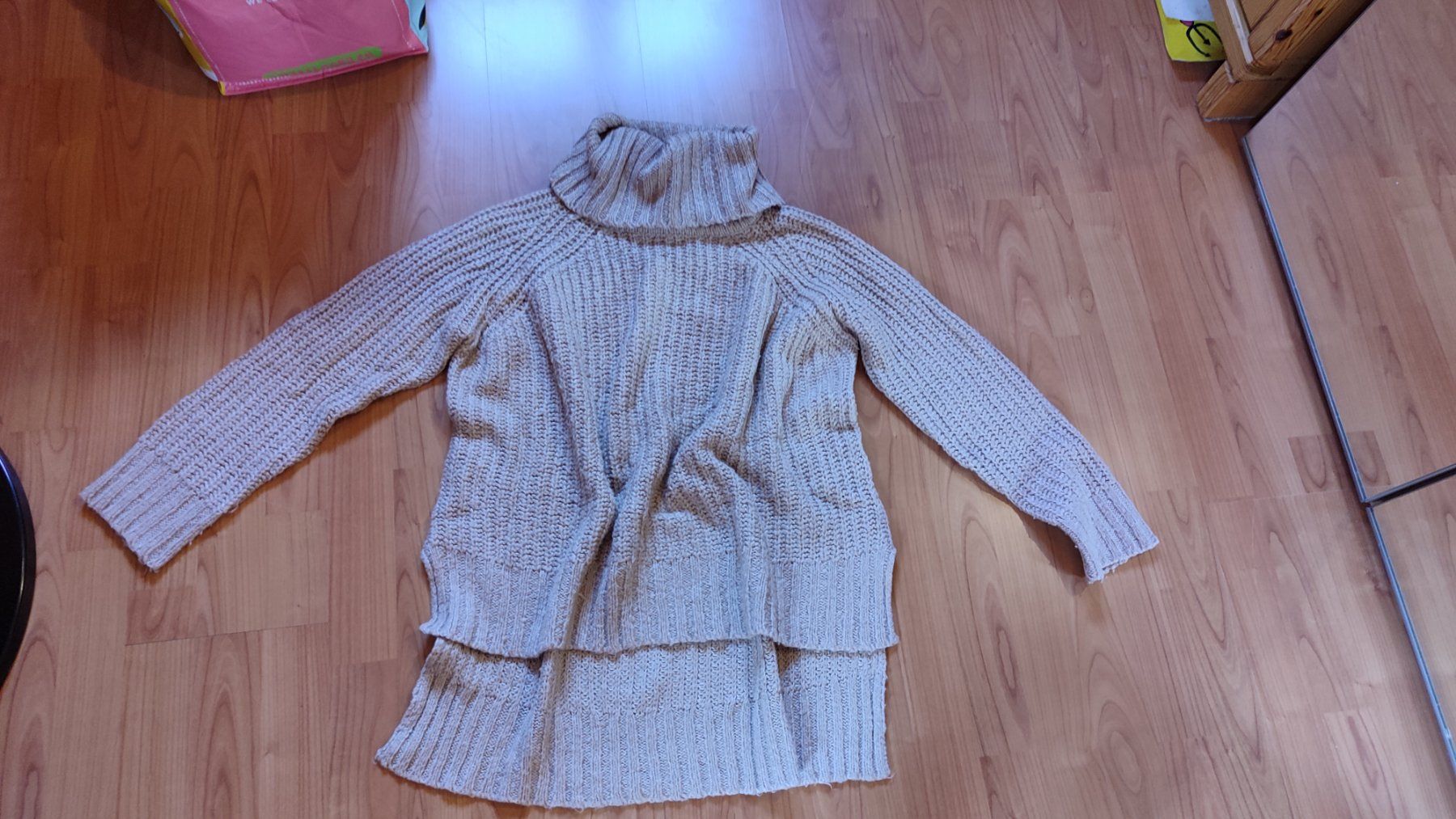 H&M Maglioni & Felpe: Pullover, Gr.S-M, Set: 8 Stk. – Nuovo (secondo la descrizione) da Brüttisellen venduto da nic_xm7s 6