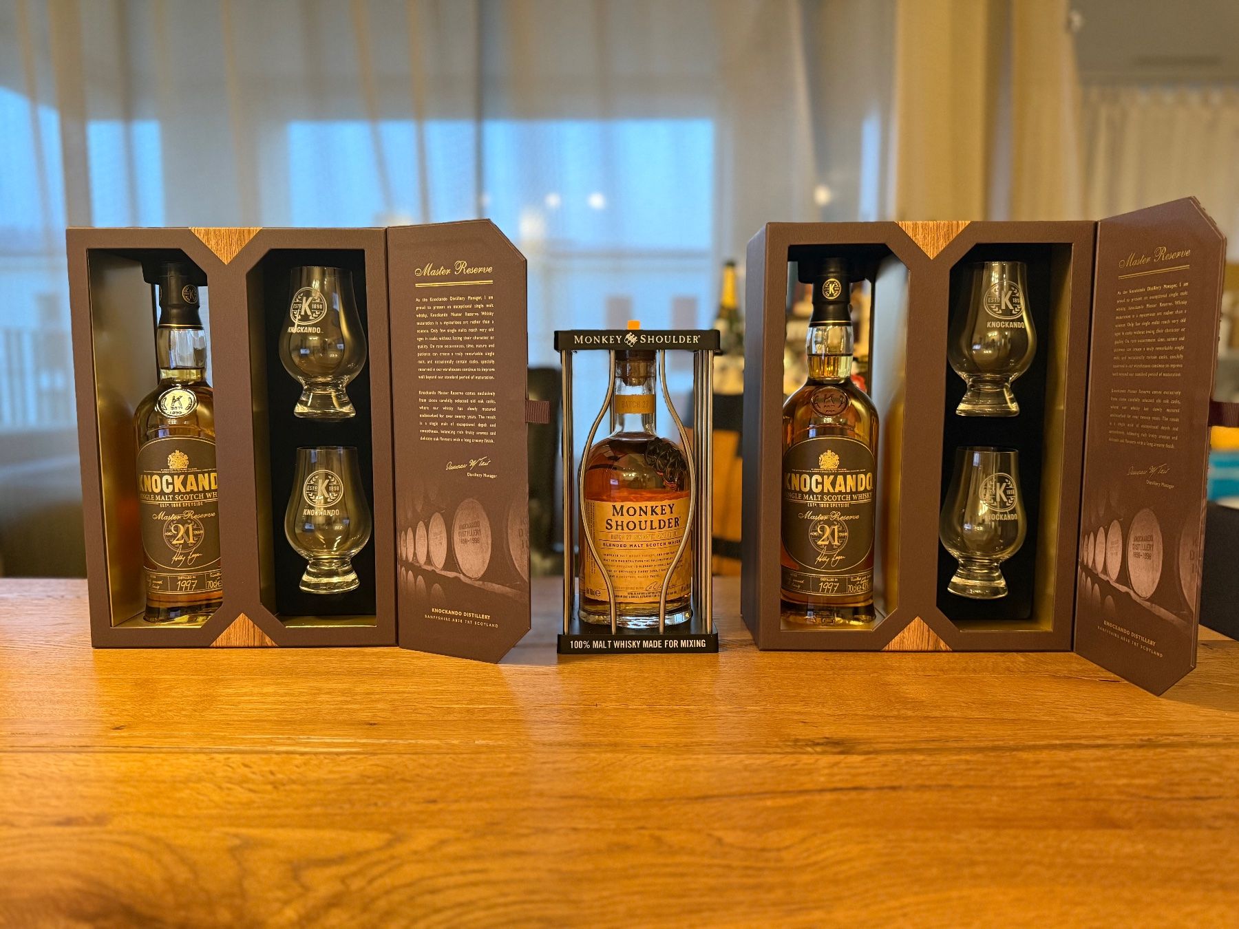 Bevande alcoliche: 2x Knockando 21 Jahre Single Malt & Monkey Shoulder Whisky – Usato da St. Gallen venduto da tico83