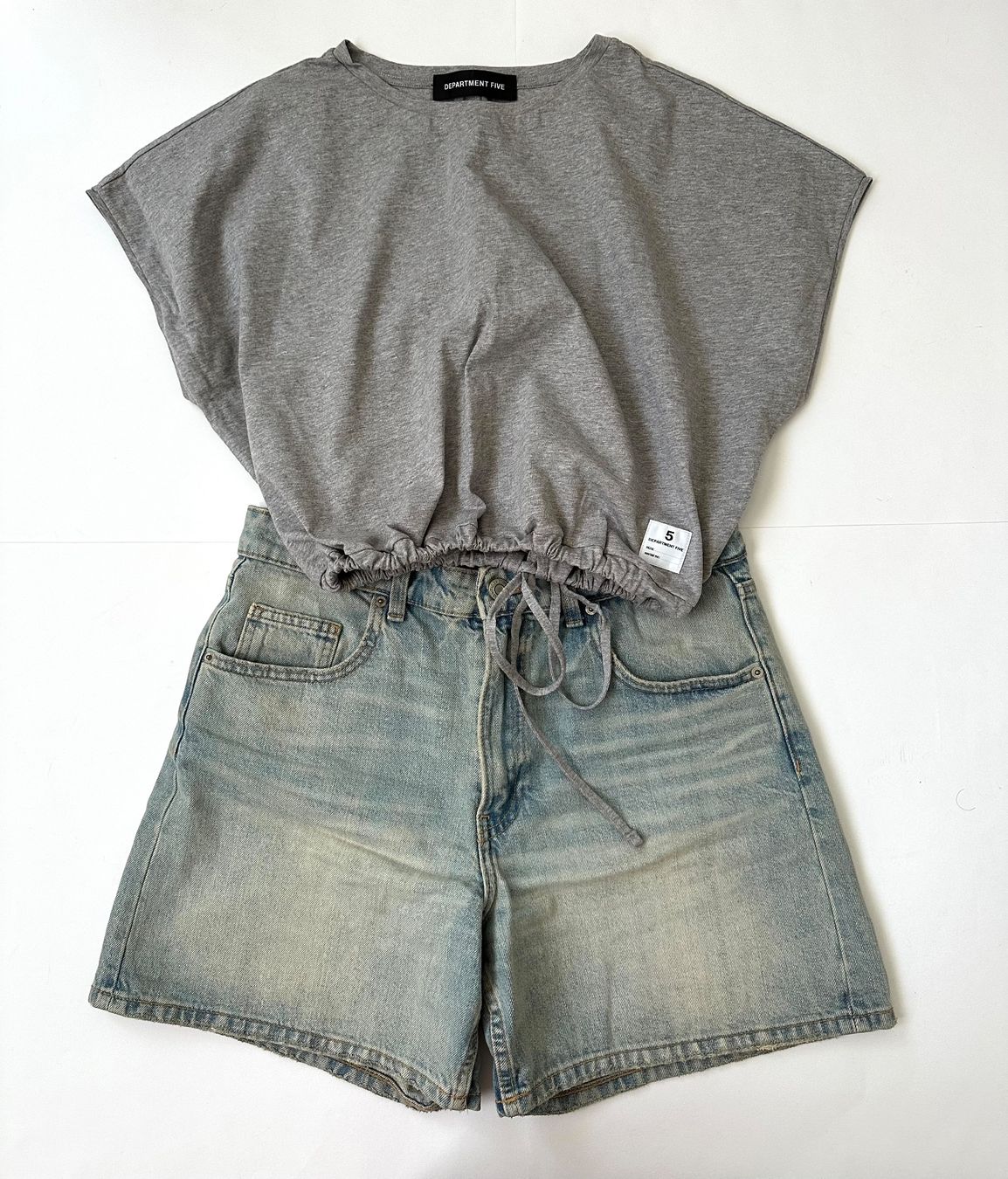 T-shirt: T shirt Department 5 – Nuovo (secondo la descrizione) da Pregassona venduto da Reluxuryspace 5