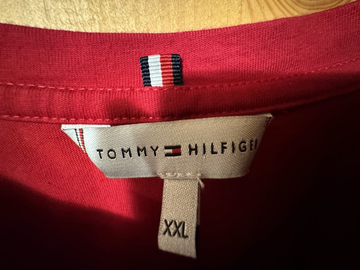 Tommy Hilfiger T-Shirts: T-Shirt Thommy Hilfiger – Neu (gemäss Beschreibung) aus Appenzell von Sonnschein_ 2