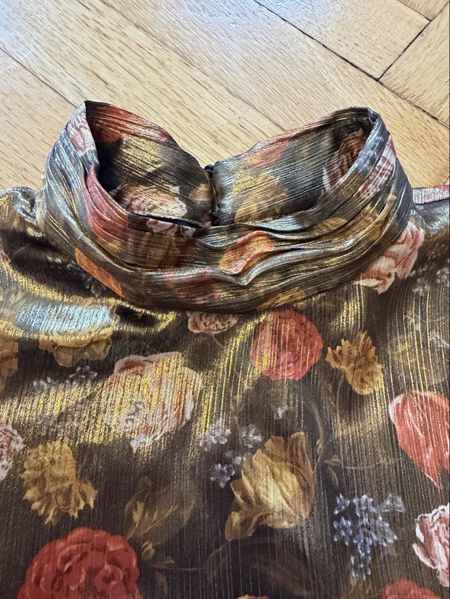 Zara Vestiti: Robe Zara à fleurs dorée irisé - taille M – Nuovo (secondo la descrizione) da Lausanne venduto da Stephaniesdressing 4