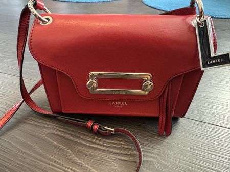 Lancel Paris Lederhandtasche rot mit Riemen