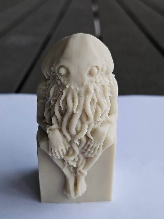 Statuette: 3D-Cthulhu-Figuren aus Giessharz – Nuovo e nell'imballaggio originale da Othmarsingen venduto da Kamoff