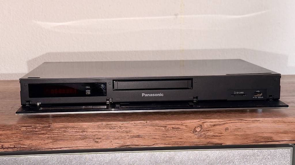 Panasonic Sistemi audio & multimediali: Panasonic, Bluray, Player, DMP-DT500 – Usato da Rubigen venduto da dreamgirl 1