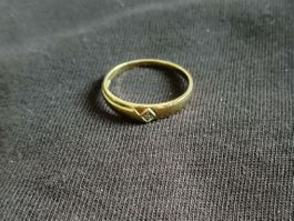 Goldring 333 mit Diamantsplitter gestempelt anello d'oro
