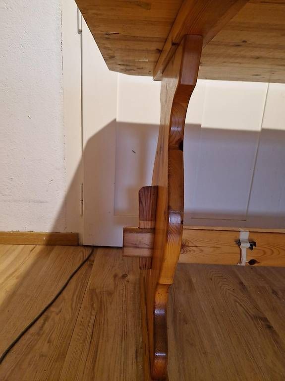 Tavoli: Table en pin – Usato da Genthod venduto da sol_pl8m 2
