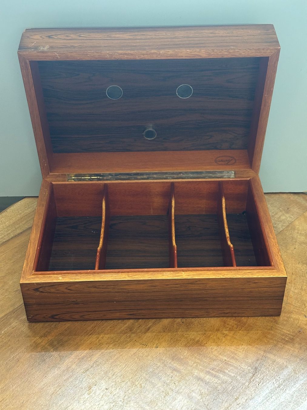 Autres tabacs: Davidoff Holzbox / Zigarrenbox – D'occasion à Otelfingen par Yossi-68 1