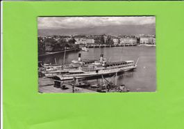 Genève, vue sur la Ville depuis le Quai Gustave Ador