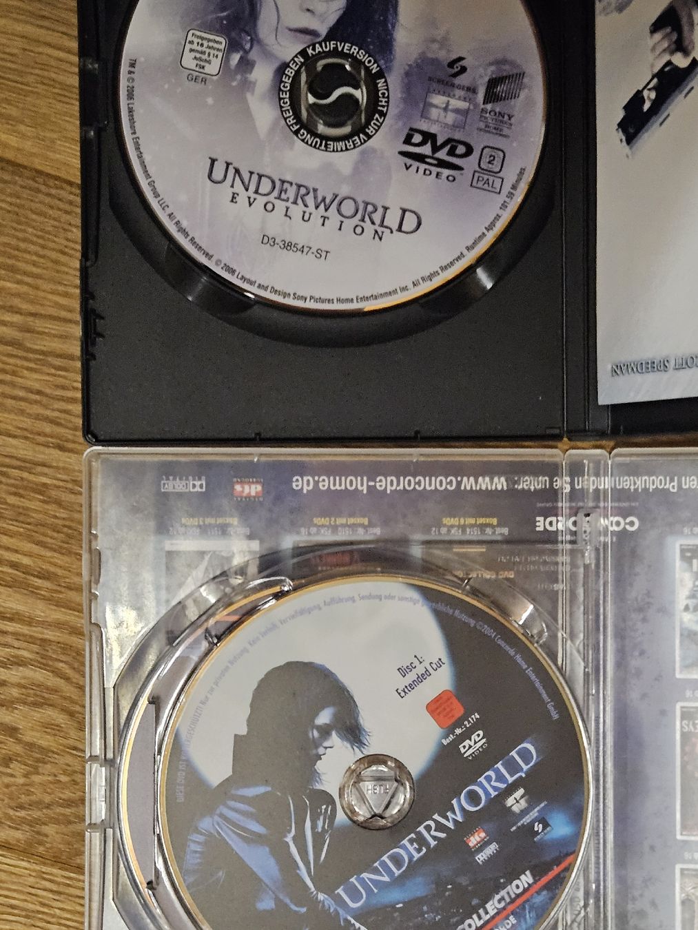 Tutti i DVDs: DVD Bundle: Underworld & Evolution – Usato da Oberdorf BL venduto da BaldenEagle 1