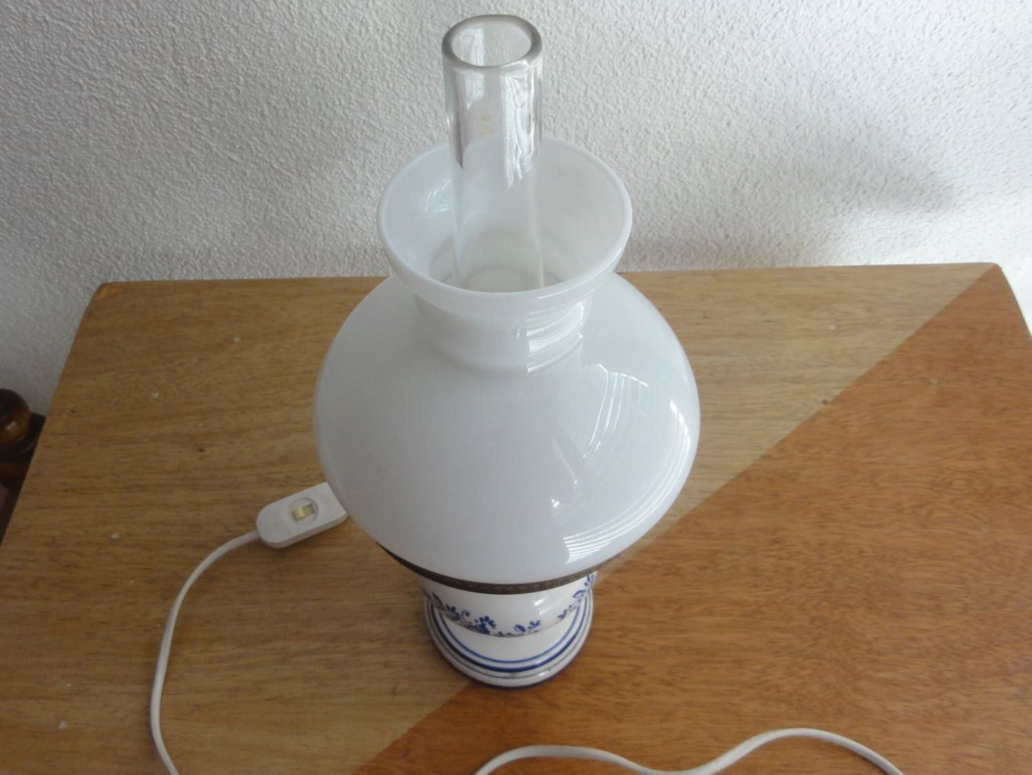 Lampade: Nachttischlampe Glas – Usato da Steffisburg venduto da Robinh.17 7