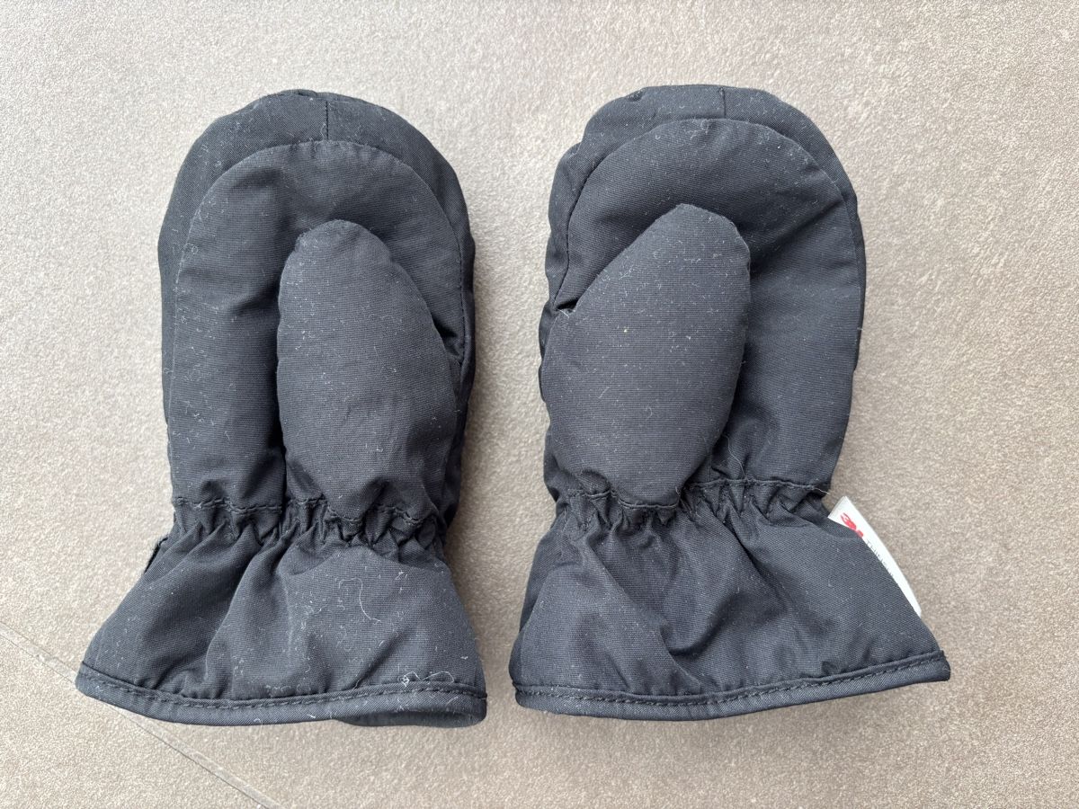 Guanti: Winterhandschuhe 1-3 jährig, schwarz – Usato da Niederdorf venduto da KatrinT83 2