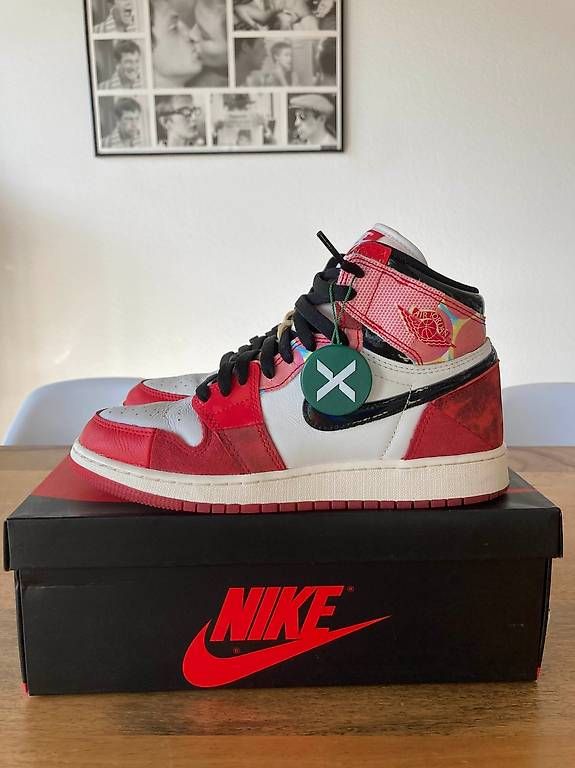 Scarpe da uomo: Jordan 1 High Spider-Man n°39 – Usato da Vezia venduto da Ivan.1977