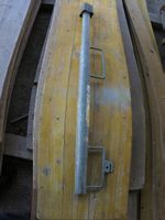 Absperrpfosten mitv Lattenhalter
