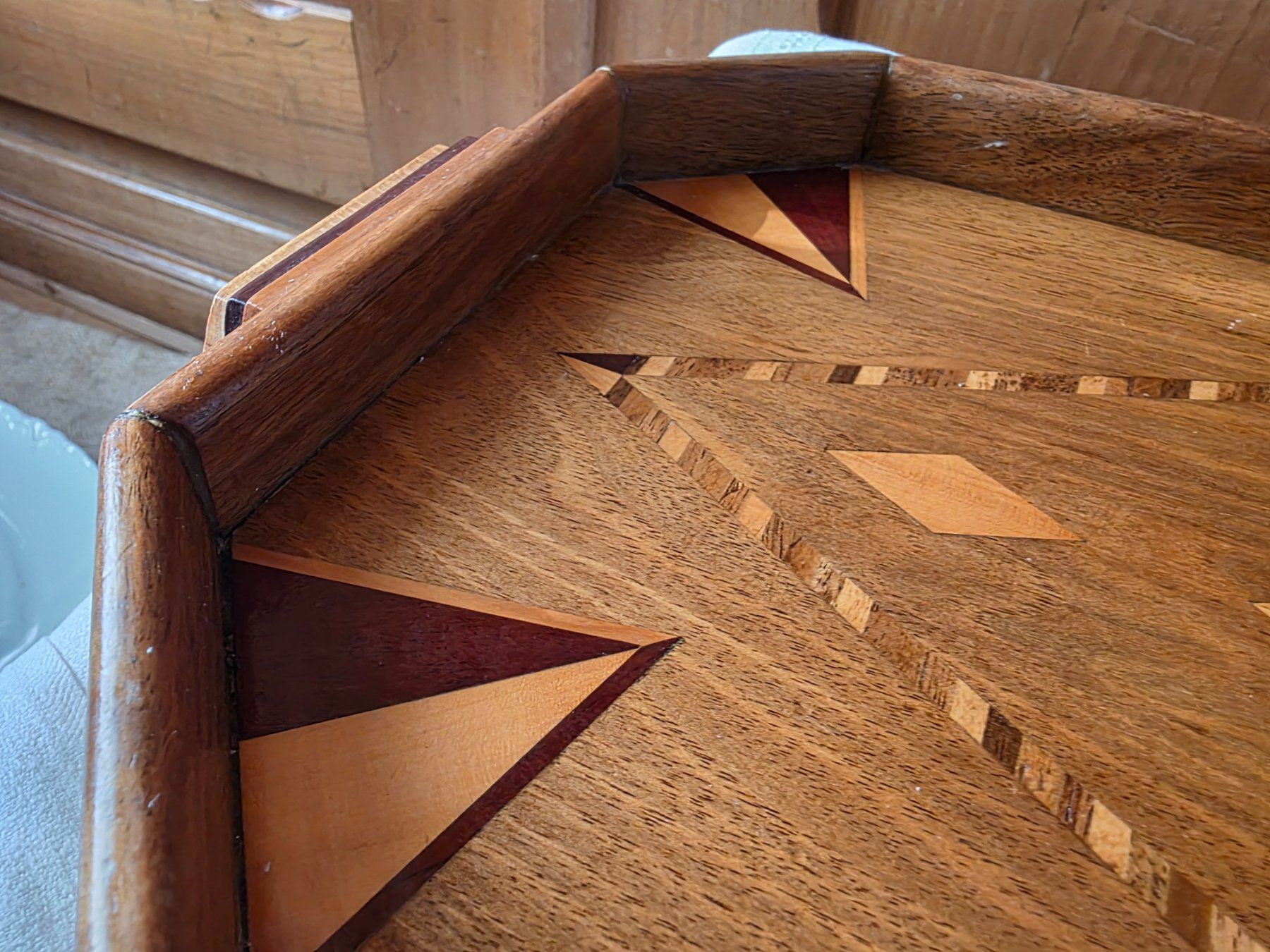 Plateaux: Vintage Serviertablar Intarsien Holz Tablett – D'occasion à Walterswil BE par Lonitti 2