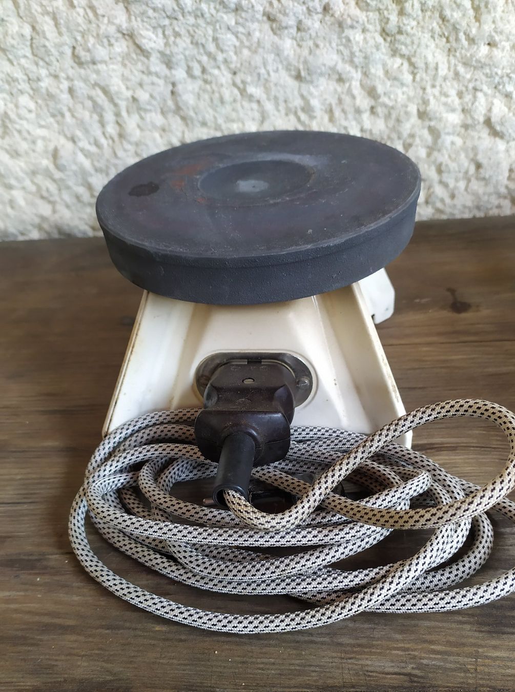 Plateaux: Alte Kochplatte – D'occasion à Chezard St-Martin par Loucail 1