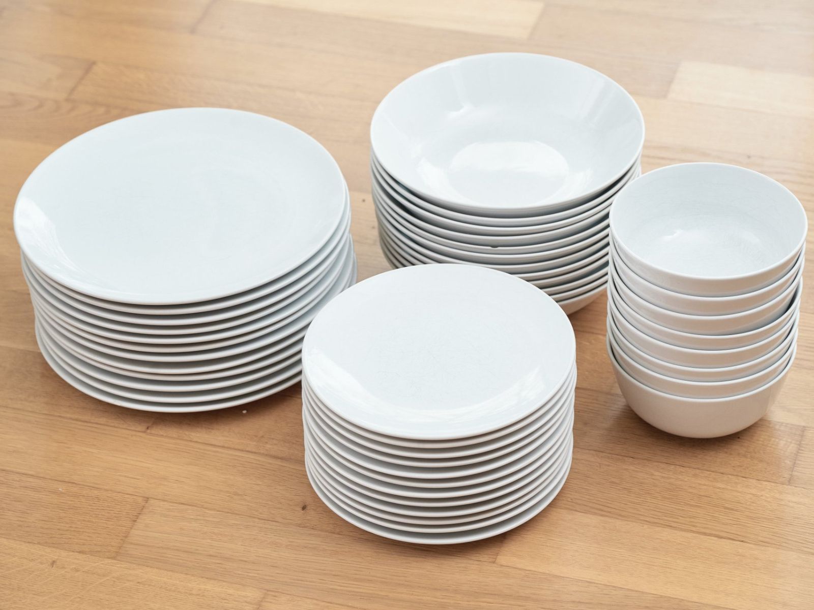 IKEA FLITIGHET Geschirr Set weiss Teller/Schüsseln 44 Teile (Gebraucht) in Frauenfeld für CHF 30 – nur Abholung auf Ricardo kaufen