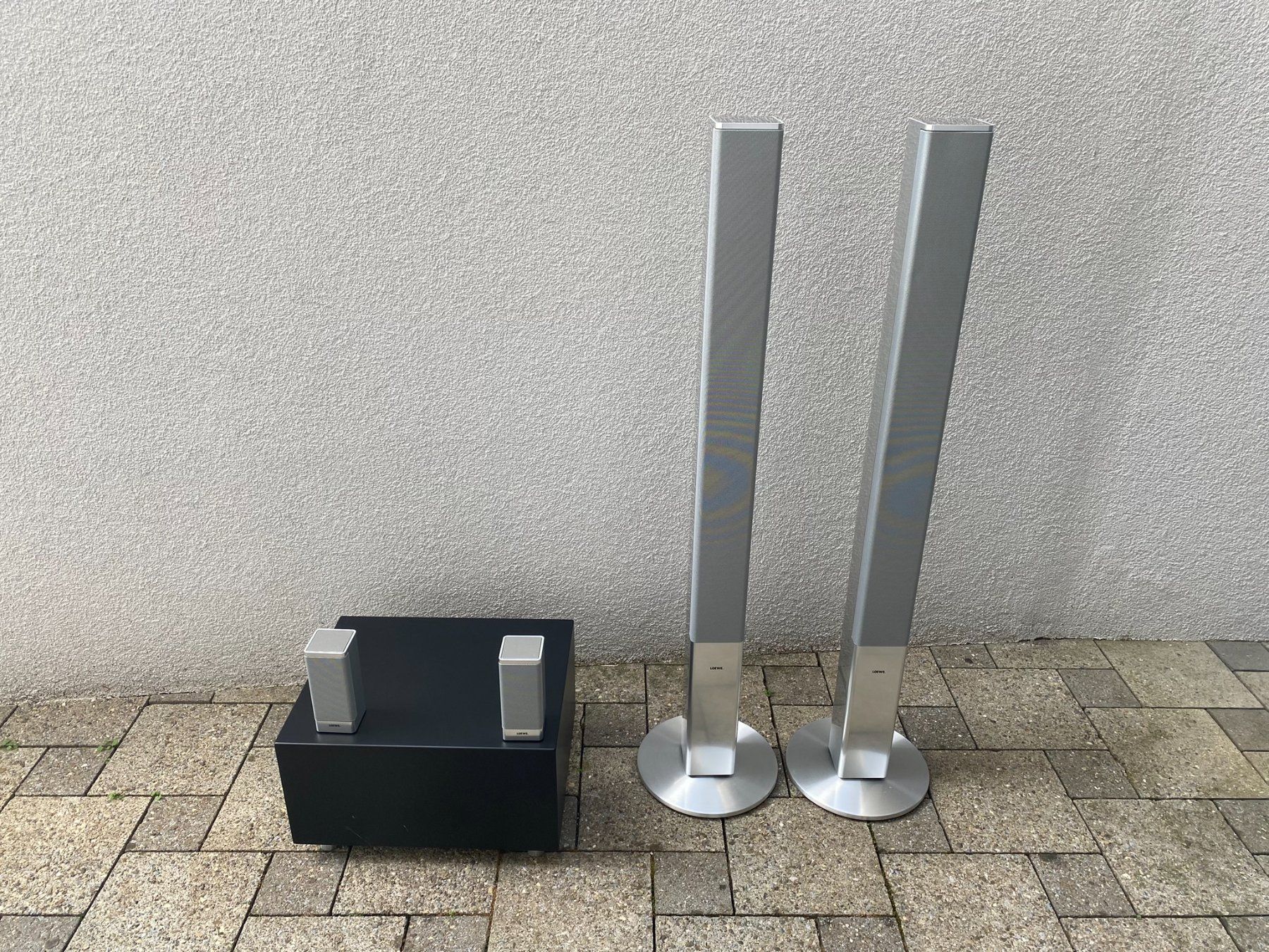 Loewe Casse acustiche: Loewe Lautsprecher System – Usato da Hochdorf venduto da av-electronics